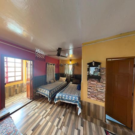Calcutta Backpackers Homestay- For Travellers And Backpackers エクステリア 写真