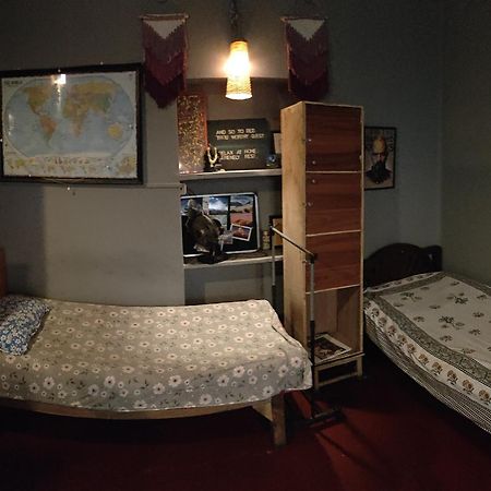 Calcutta Backpackers Homestay- For Travellers And Backpackers エクステリア 写真